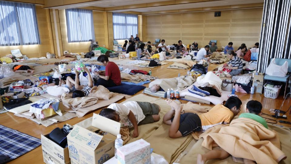 Enfrenta Japón por apagones, falta de agua y calor extremo; van 34 muertos