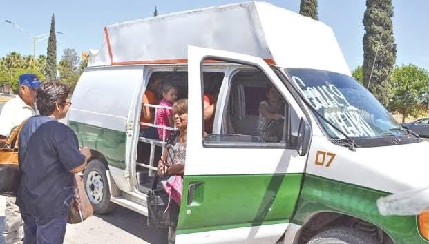 Exigen vecinos mejorar el servicio de transporte