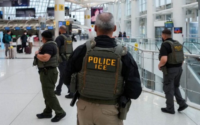Incrementan en EU operativos migratorios en aeropuertos: NYT