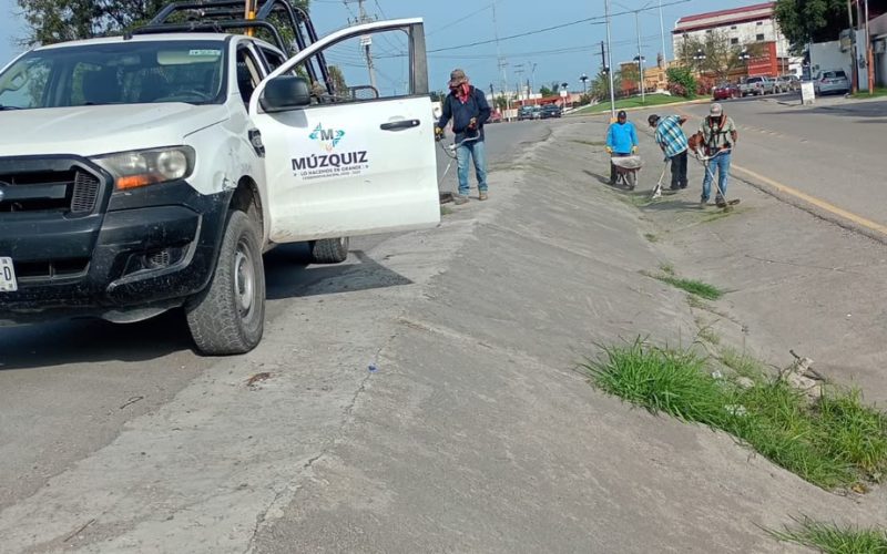 Mantiene Laura Jiménez espacios públicos limpios