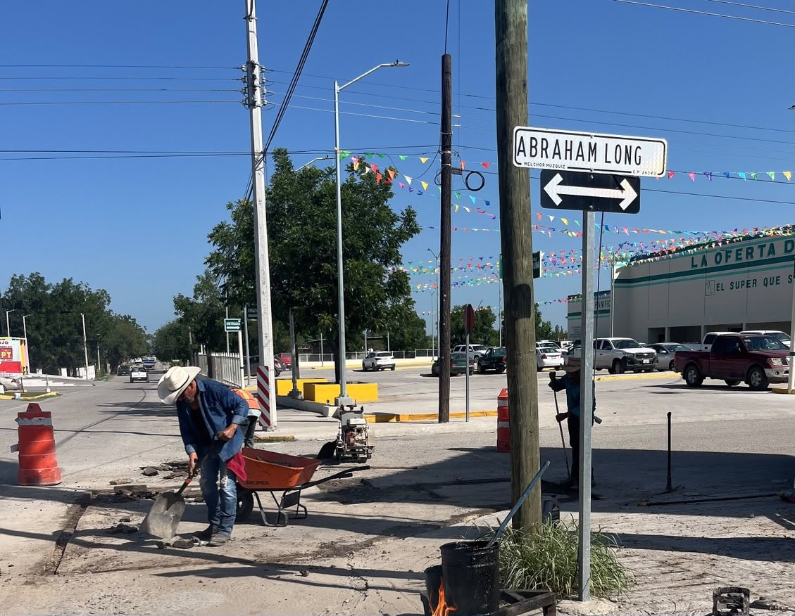 Intensifica Laura Jiménez bacheo en comunidades