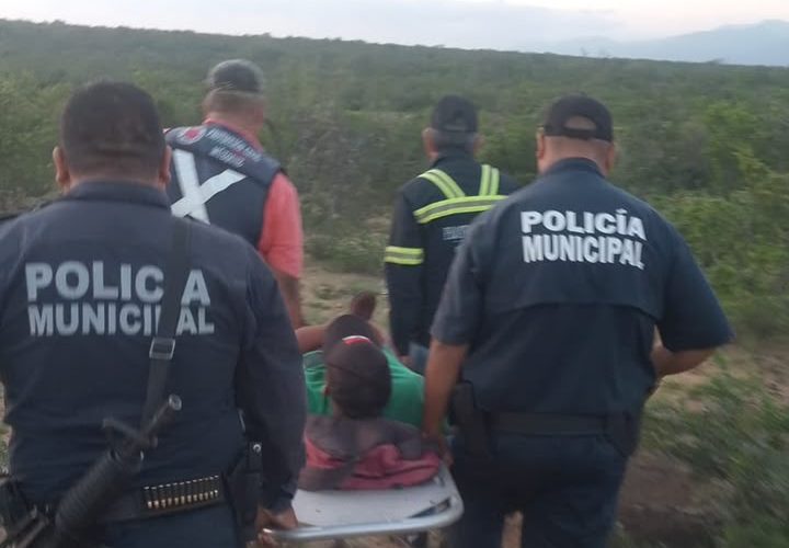 Rescatan a hombre extraviado en monte