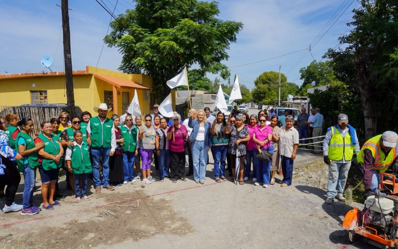 Dan banderazo a puente en Múzquiz