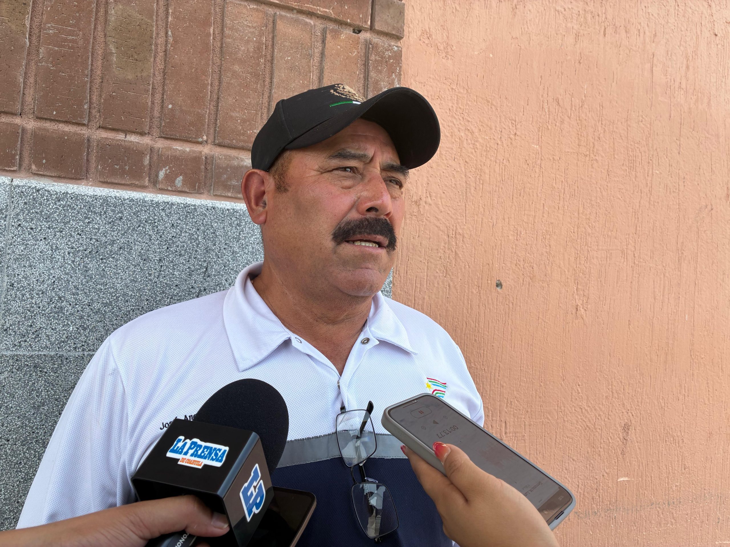 Meten en orden a taxis en Frontera