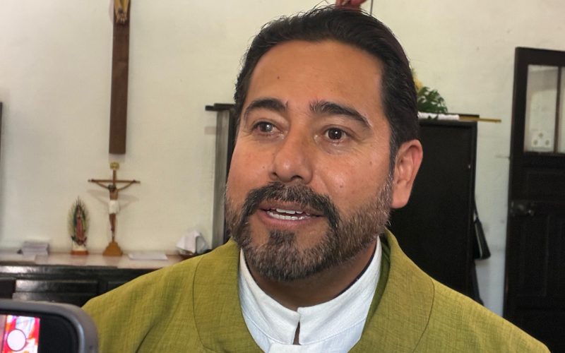 Urgen más sacerdotes