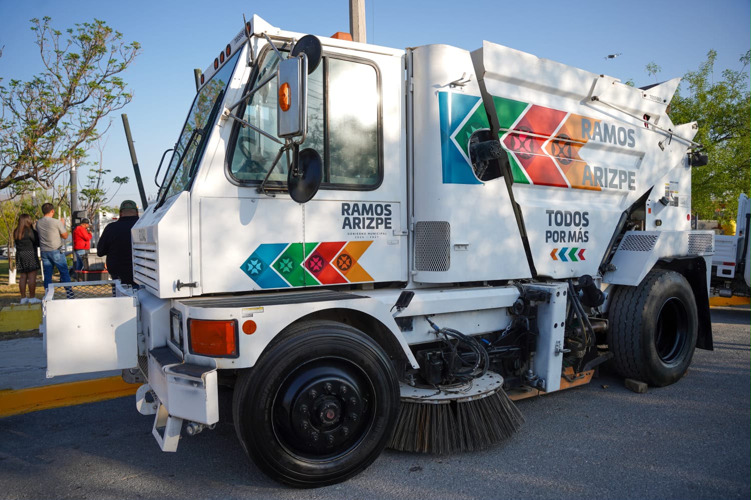 Trabaja Servicios Primarios 24/7 para mantener limpio a Ramos