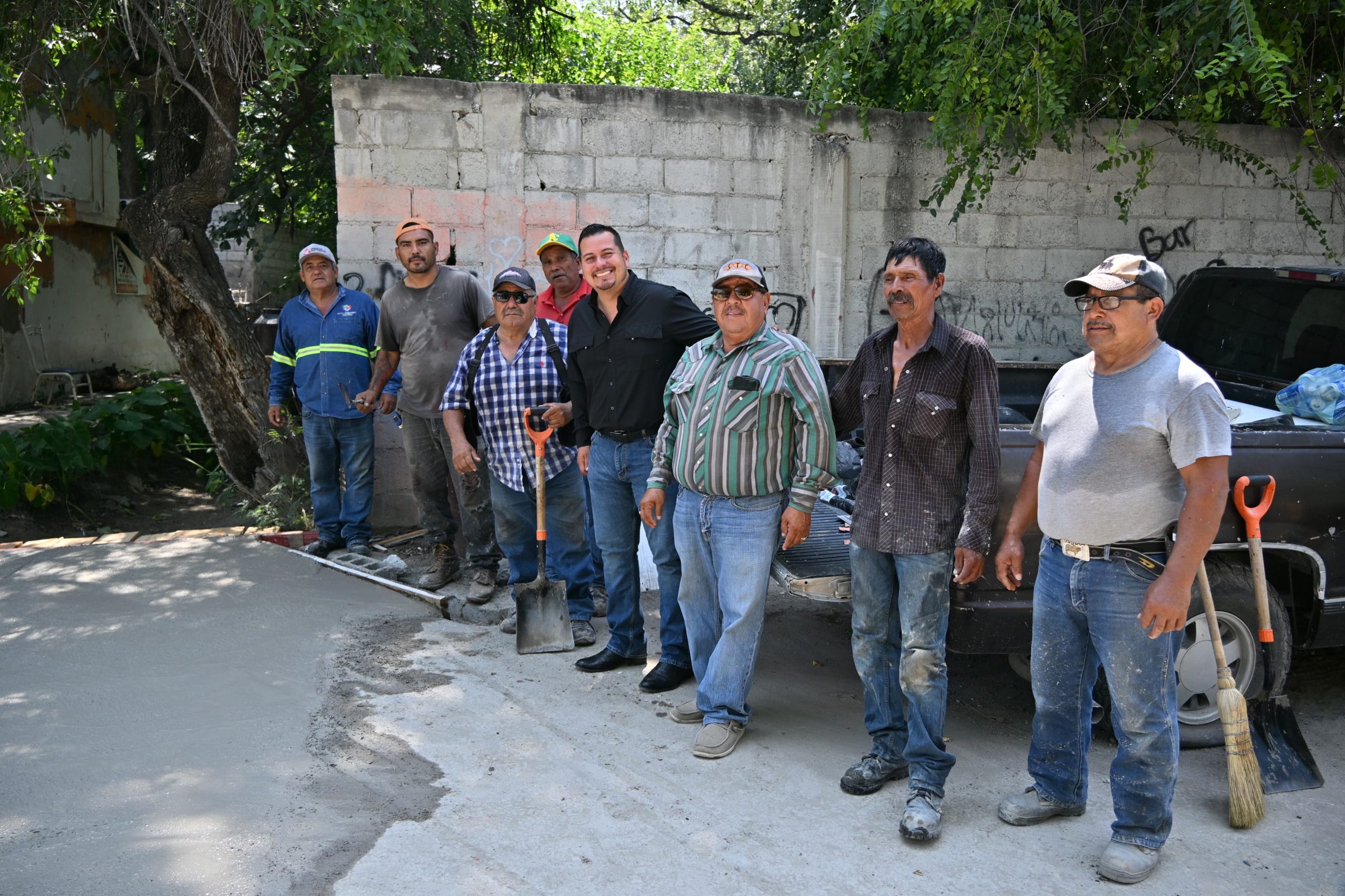 Javier Flores concluye rehabilitación de puente