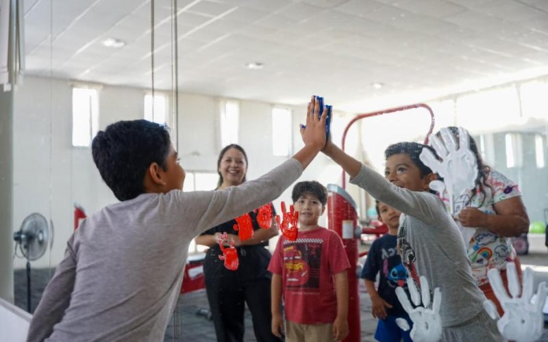 Disfrutan niños del Curso de Verano 2026 en el DIF Saltillo