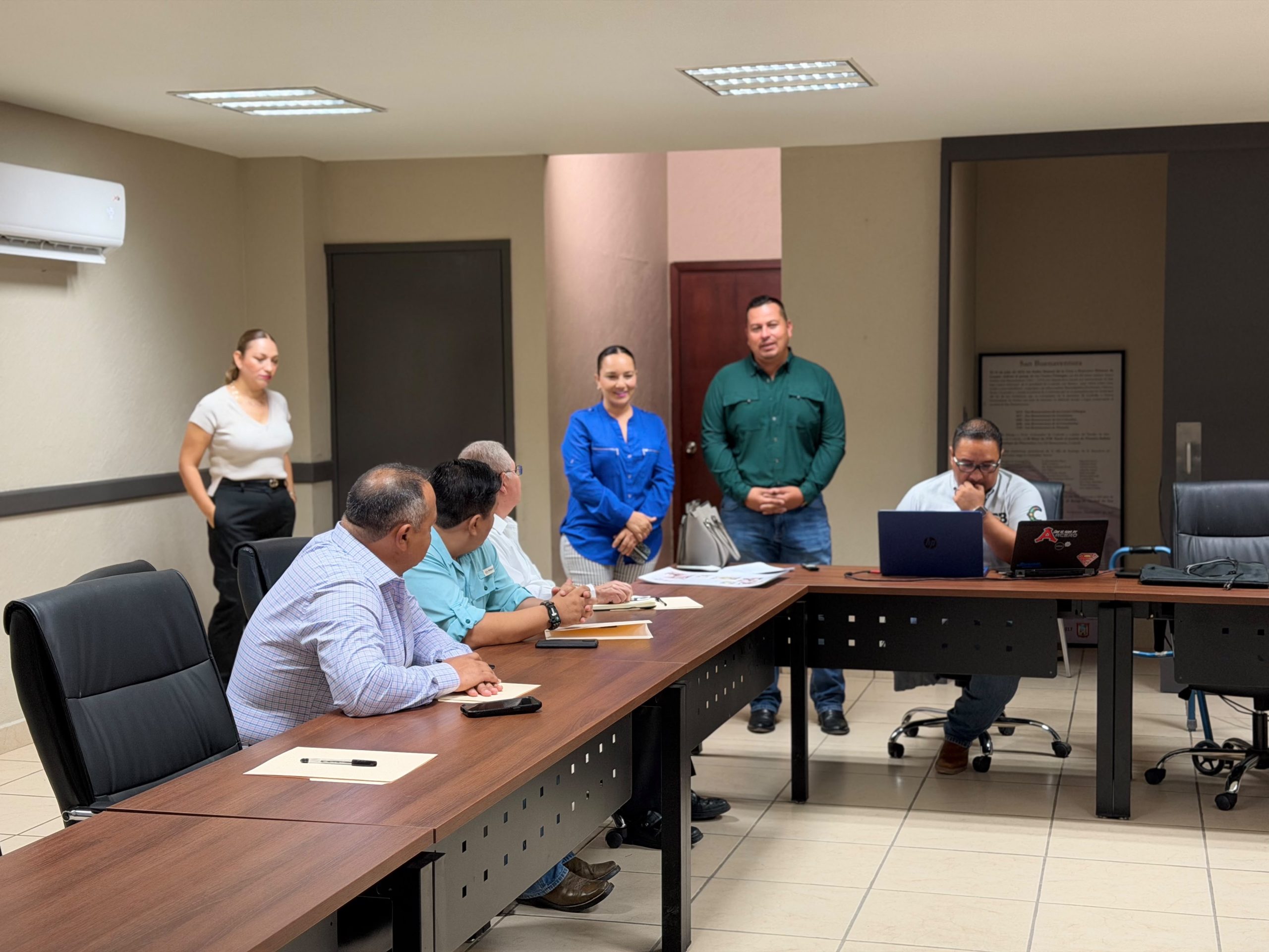 Obtiene Alexa Hernández, de la Furia del Norte, Premio de Periodismo Cultural de San Buena