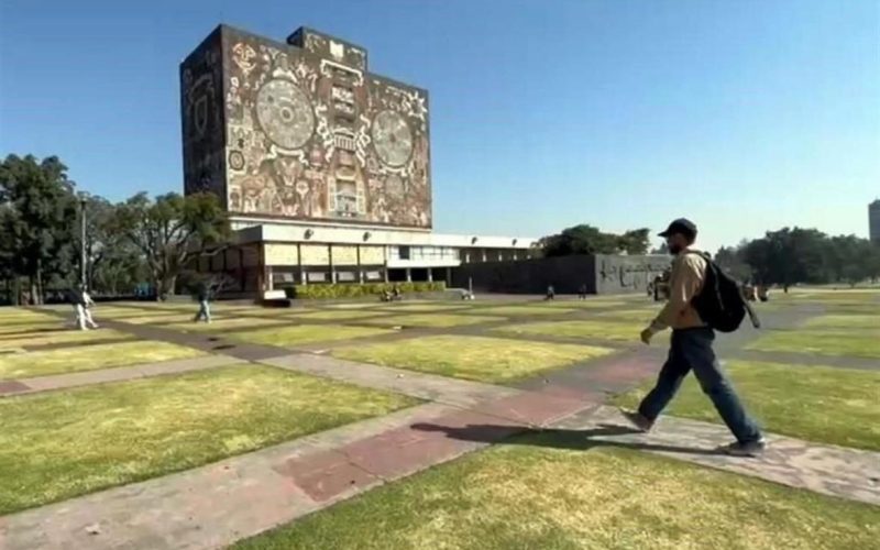 Tumban escándalos a Secretaria de la UNAM