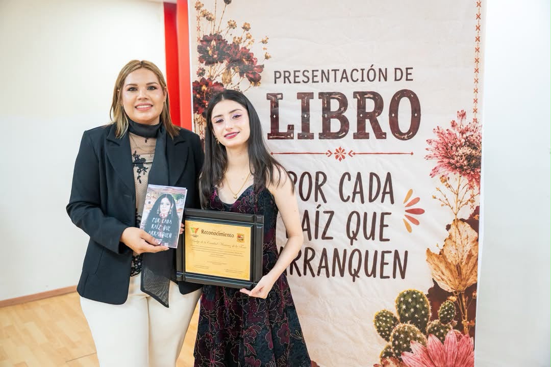 Presenta Analye Grau su libro “Por Cada Raíz que Arranquen”