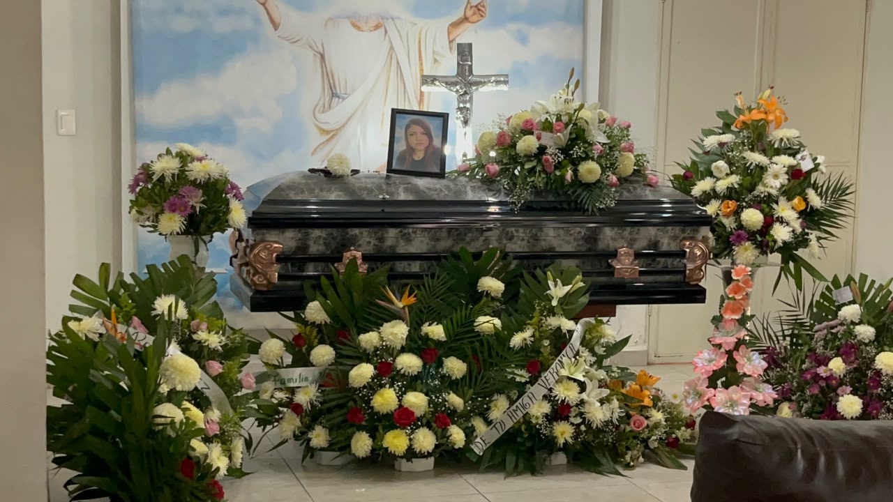 Con féretro sellado le dan último adiós a Silvia
