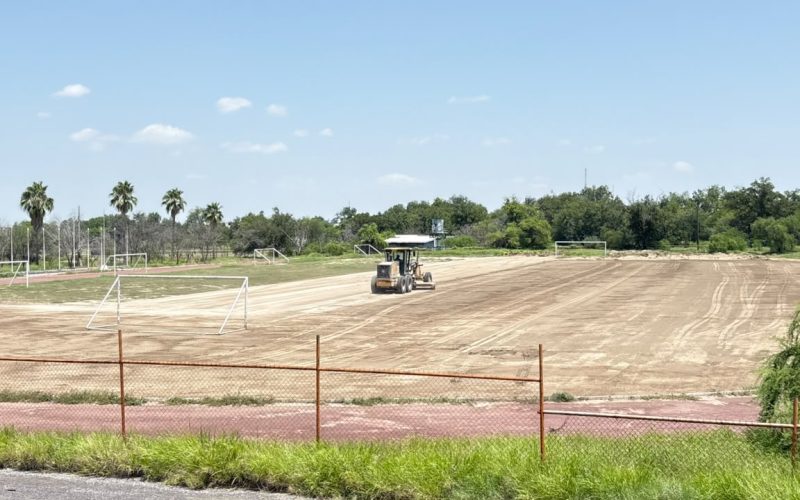 Inician la reparación del Deportivo AHMSA