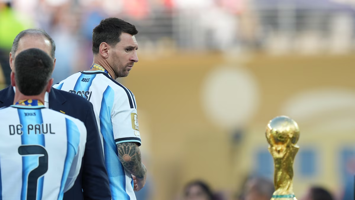 ¿Penal para Messi? Esto dicen los mexicanos en la encuesta EF si Argentina recibió ayuda de la FIFA