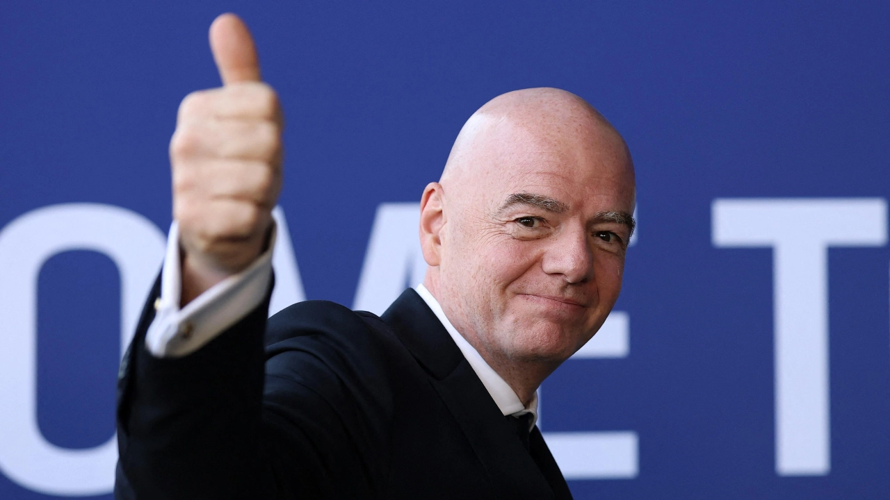 Presidente de LaLiga acusa a Infantino de «destruir la industria del fútbol», pide su dimisión