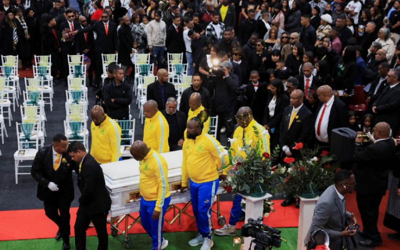 Sudáfrica da el último adiós al futbolista Jayden Adams, fallecido tras el Mundial 2026, con un colorido y emotivo funeral