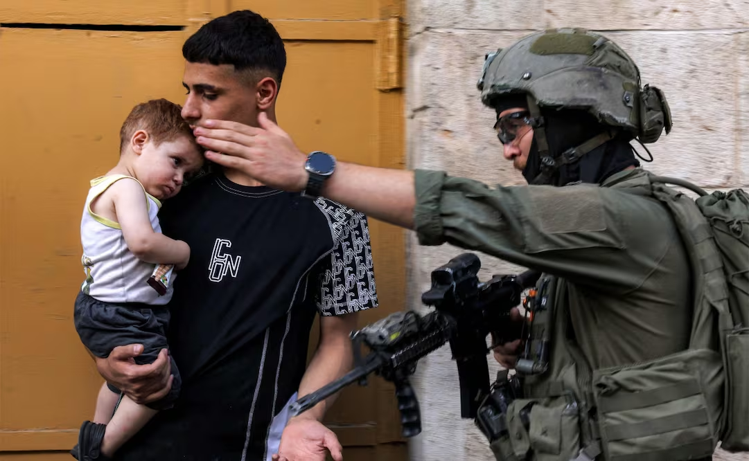 Israel detiene a más de 70 palestinos en Cisjordania; ataques en Gaza dejan al menos 4 muertos