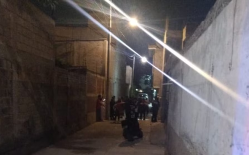 Reunión familiar en Chimalhuacán acabó con tres familiares mu3rtos: el responsable huyó
