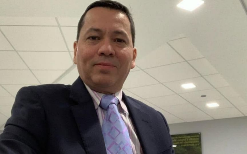 ICE detiene a periodista de Venezuela con solicitud de asilo pendiente en Florida