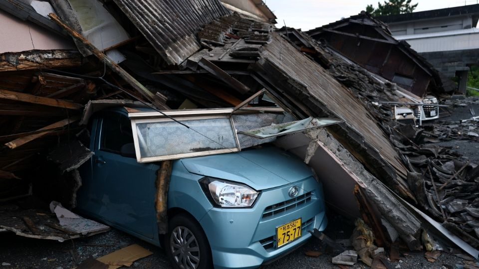 Suman 18 m*ertos por el terremoto de magnitud 7.1 que sacudió el sudoeste de Japón