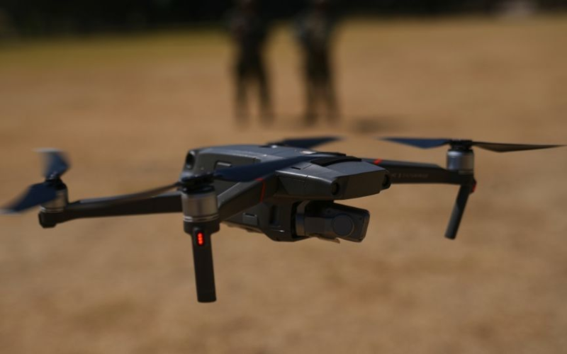 Escuelas de EU desplegarán drones con gas pimienta para frenar los tiroteos escolares