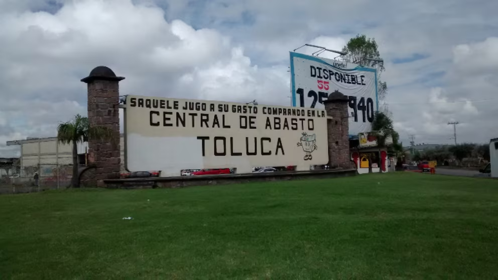 Cristian de 14 años murió en su lugar de trabajo en pollería de Toluca en extrañas circunstancias