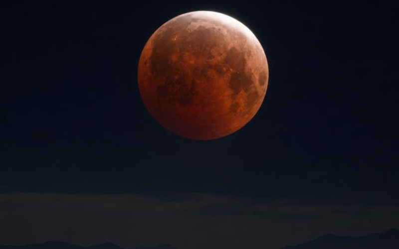 Eclipse lunar agosto 2026: fecha y a qué hora ver la Luna de sangre en México