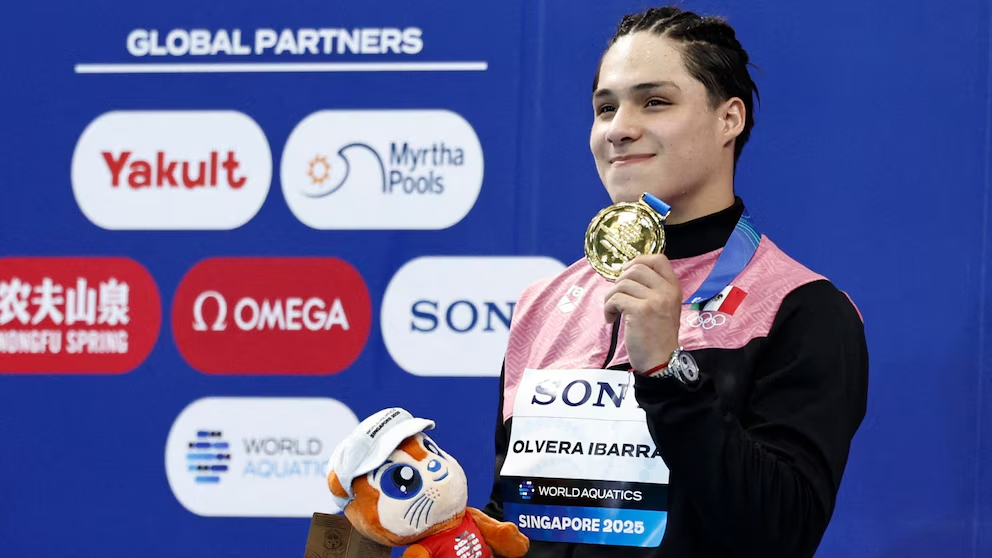 Osmar Olvera brilla en el trampolín de 1 m con medalla de oro en los Juegos Centroamericanos y del Caribe 2026