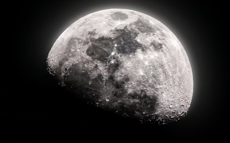 Luna Menguante de agosto 2026: cuándo verla con su resplandor gris pálido y cuál es su significado