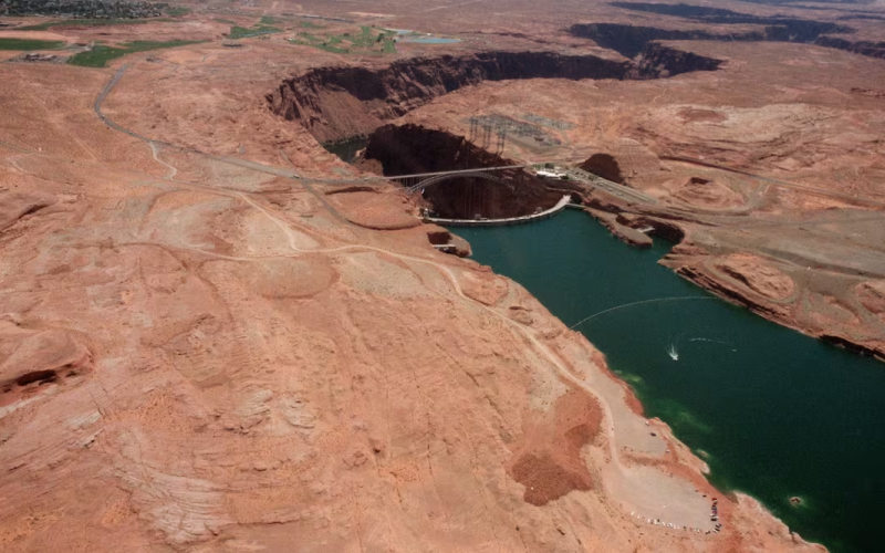 EU propone recortes históricos al uso de agua del río Colorado; 40 millones de estadounidenses y 2 estados de México dependen de él