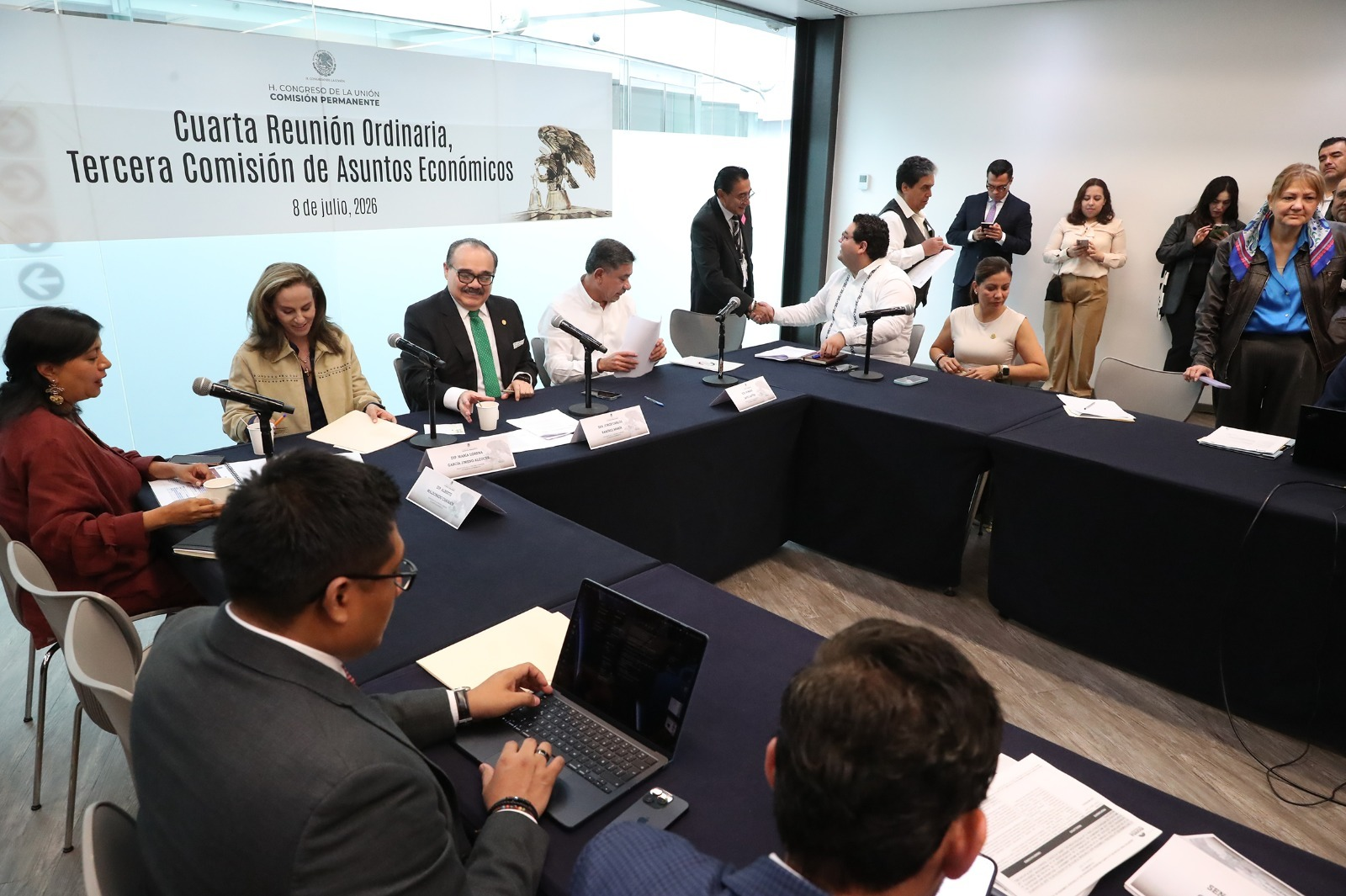 Aprueba la Comisión de Asuntos Económicos de la Permanente nueve dictámenes con puntos de acuerdo