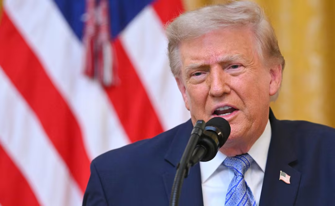 Trump amenaza a Canadá con más aranceles; lo acusa de «negligencia» por los incendios forestales