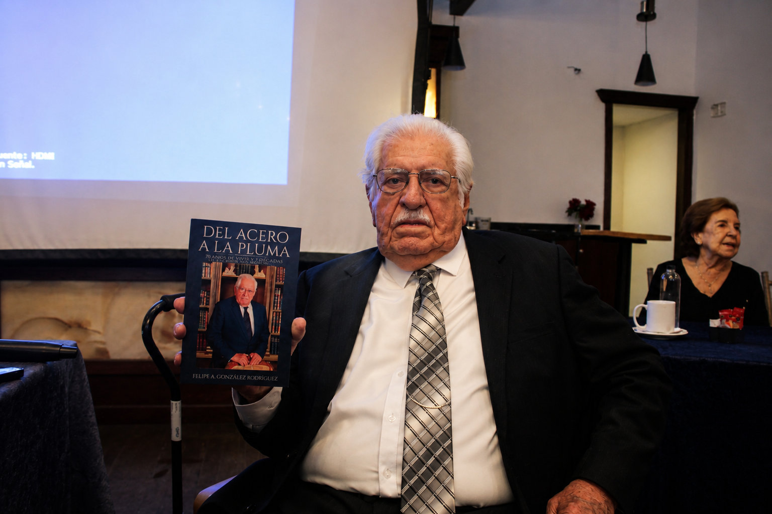 “Me duele ver apagada a AHMSA”: Felipe González
