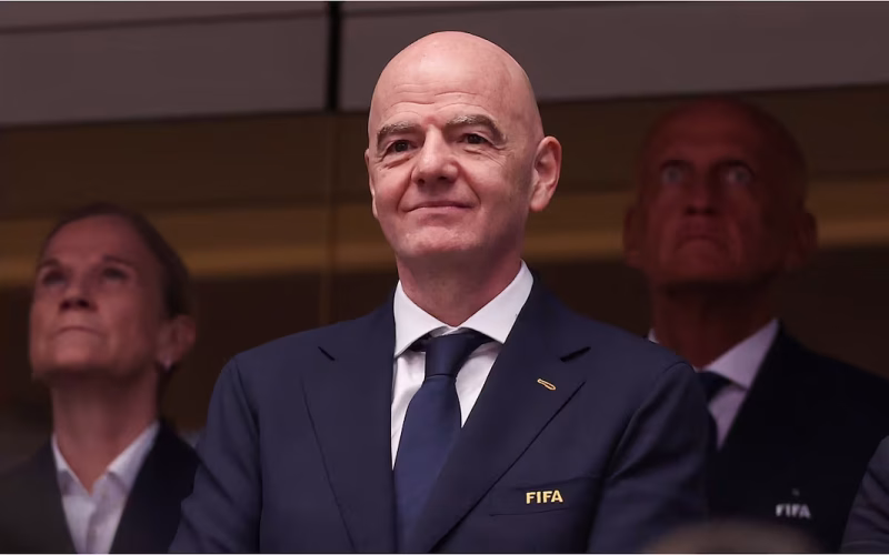 Pierde UEFA confianza en Infantino tras fracaso de su plan