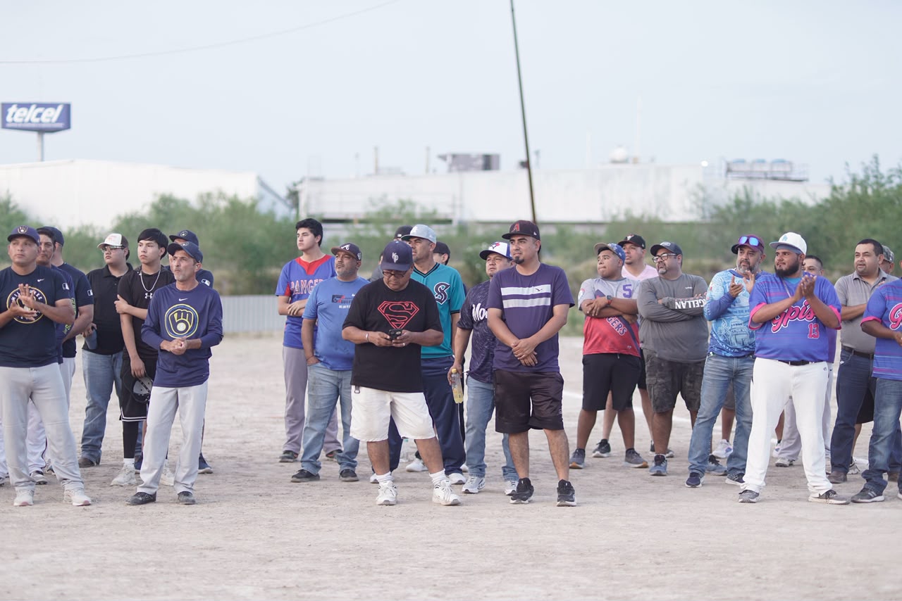 ARRANCA TEMPORADA 2026 DE LA LIGA MUNICIPAL DE SOFTBOL VARONIL EN SABINAS