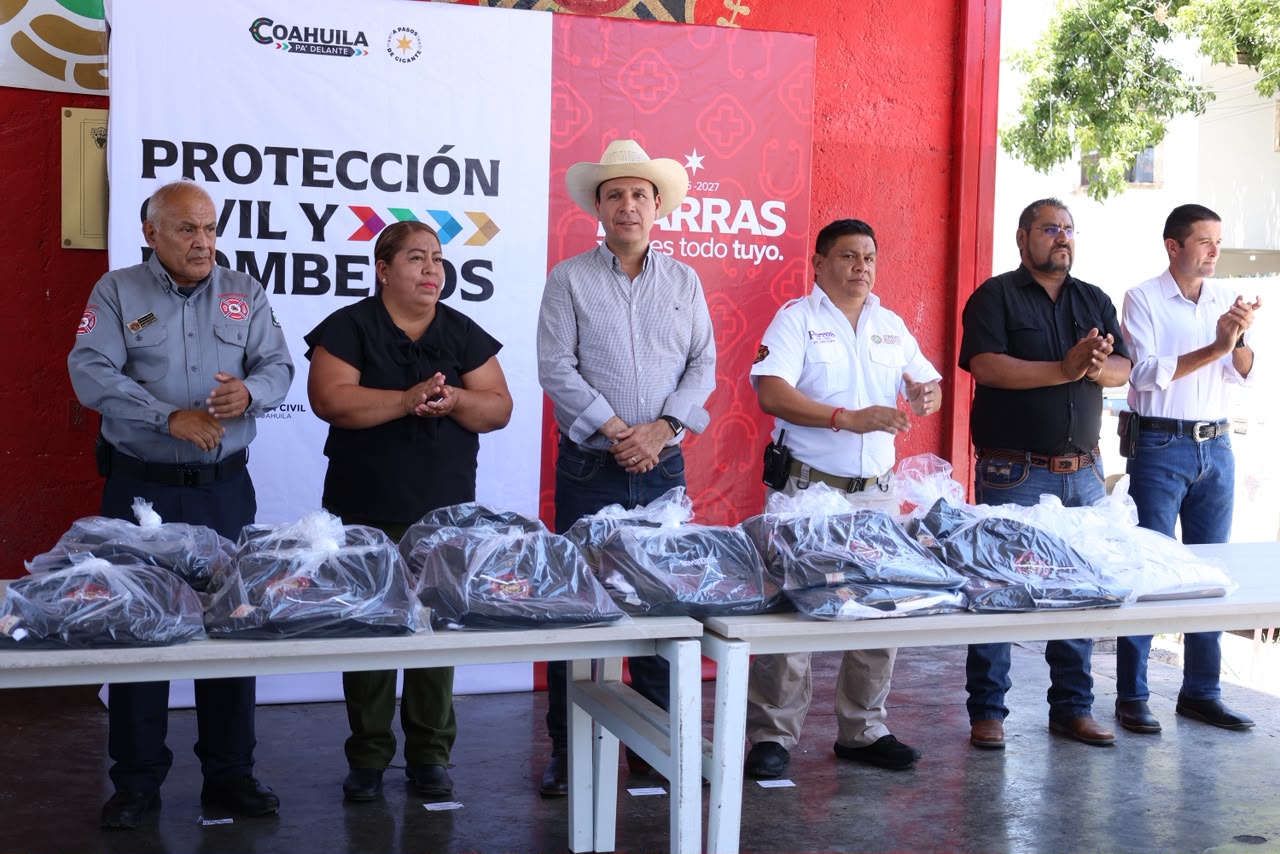 Fortalece Parras a su Cuerpo de Bomberos