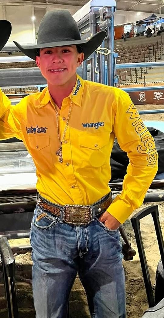 Brayan Medina vence al toro El Mago y le quita el invicto