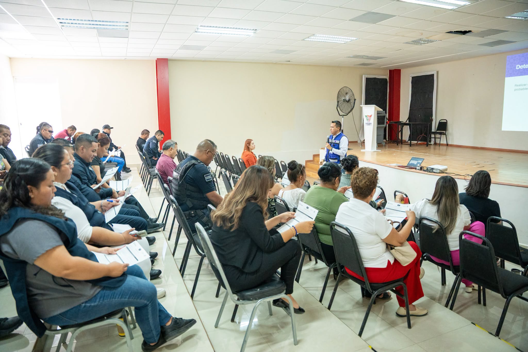 Reciben capacitación para prevenir violencia