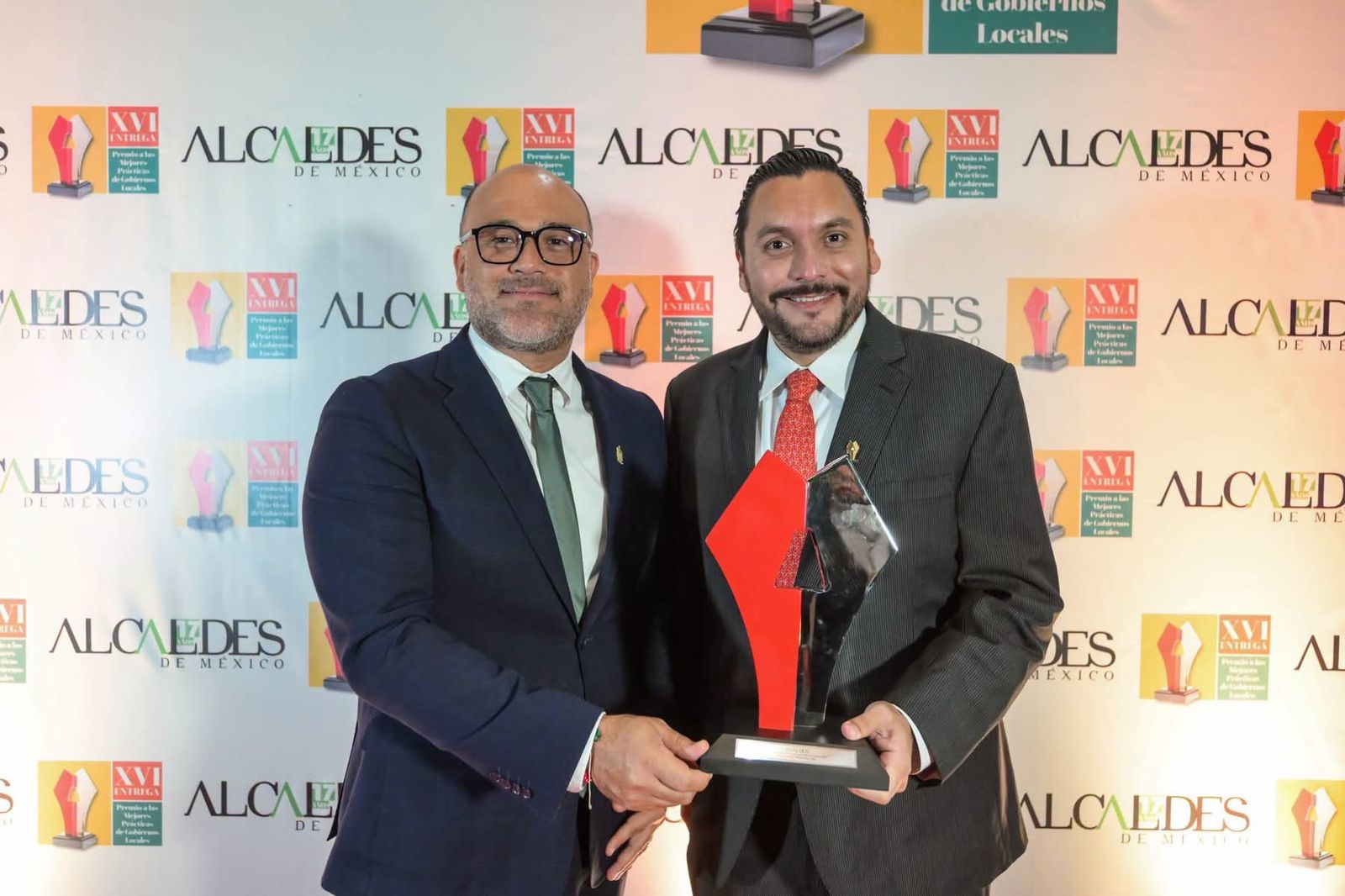 Reconocen a Carlos Villarreal por “Prendamos Monclova”