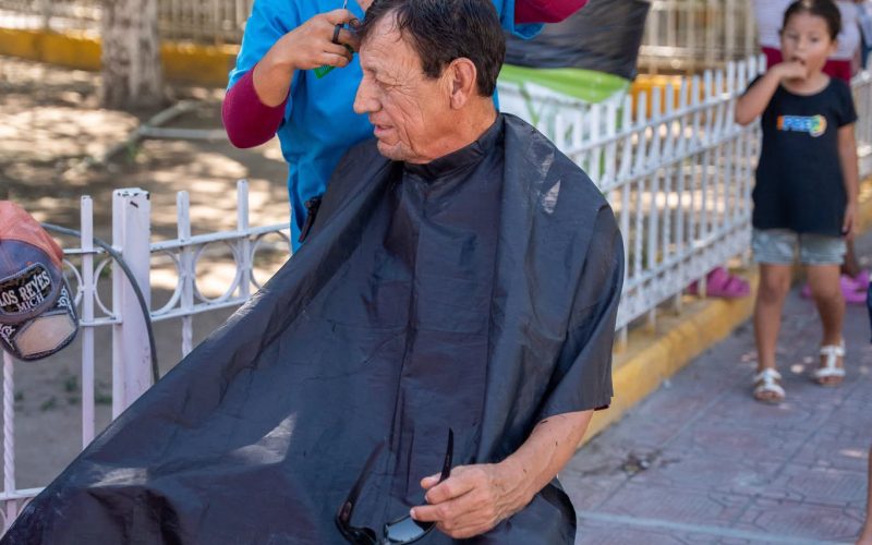 Cortes de cabello gratis en Centro de Castaños
