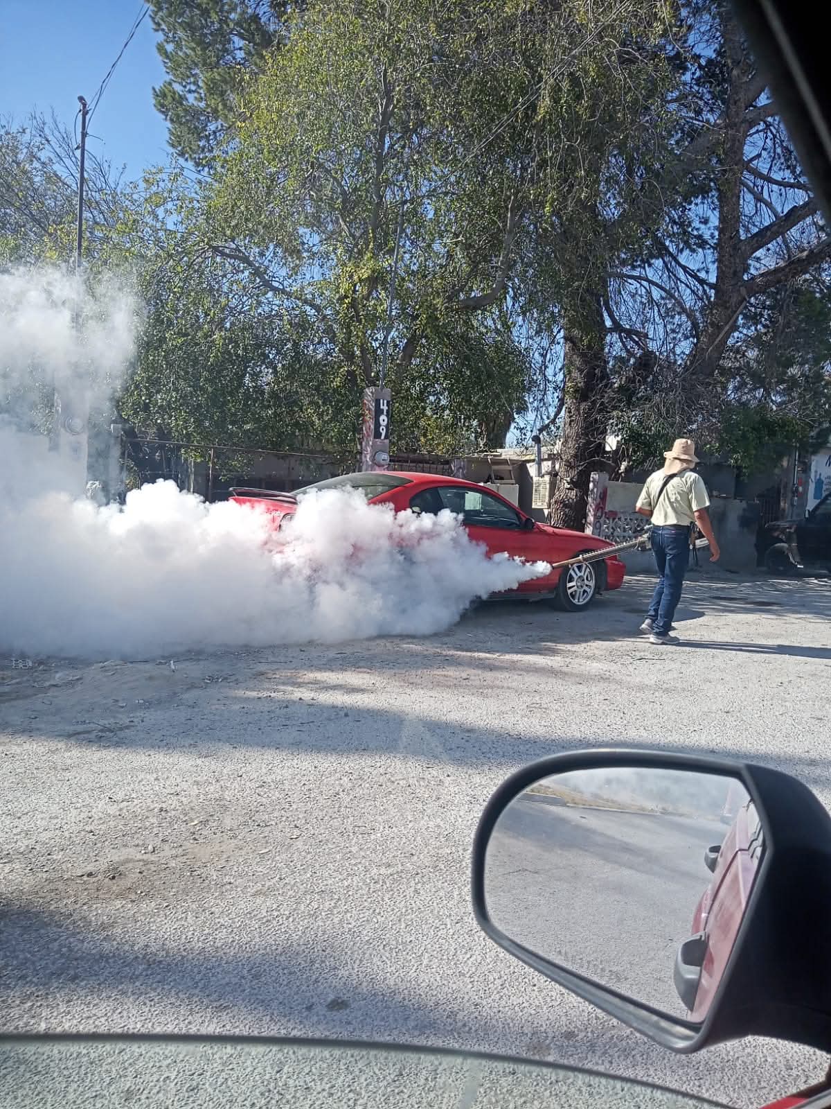 Refuerzan Colonias con fumigación