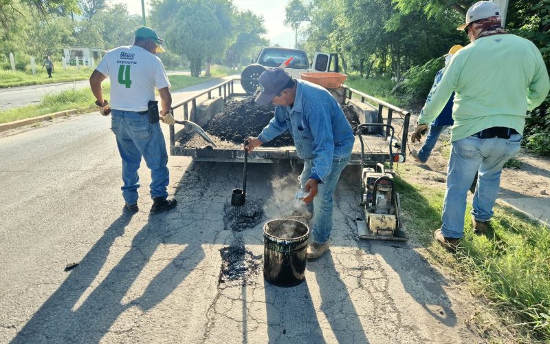 Castaños mejora vialidades con rehabilitación urbana