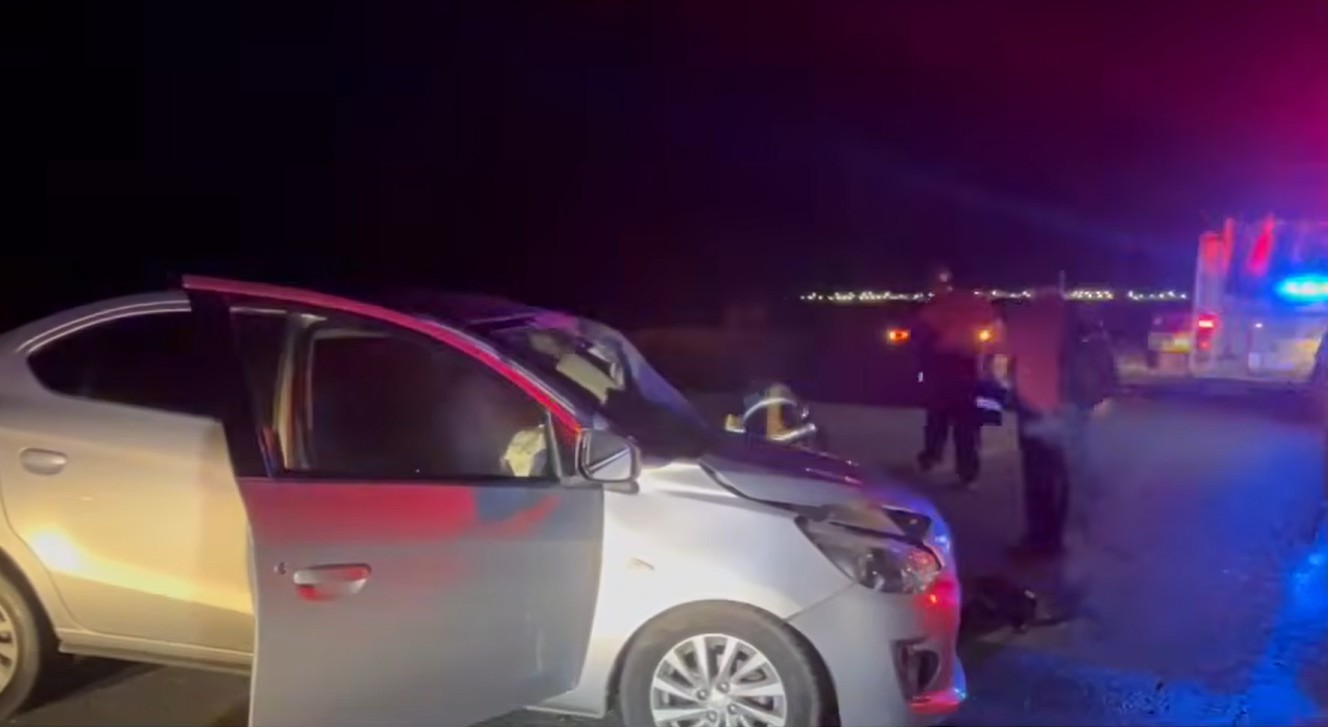 Lo prensan en choque frontal en Derramadero