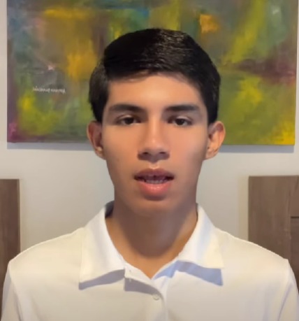 Gana concurso Francisco Nava