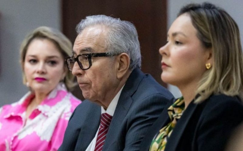 Definen este día petición de Rocha