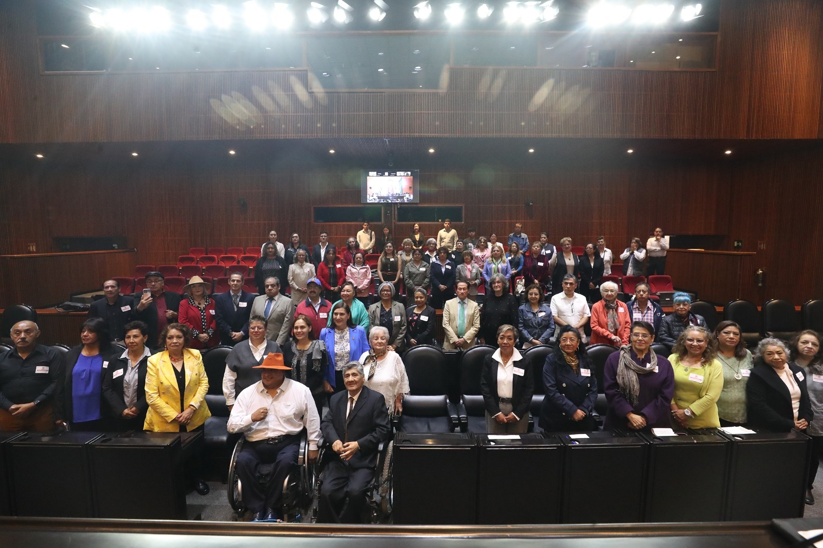Comisión de Atención a Grupos Vulnerables organizó Parlamento de las Personas Mayores