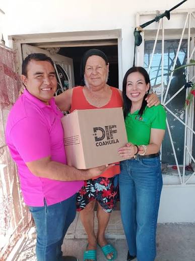 Reparte DIF más de 150 platillos cada semana