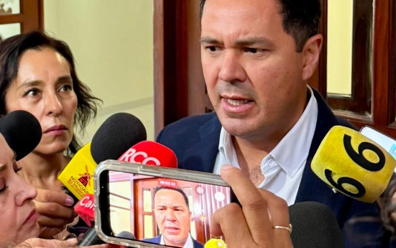 Exige Diputado a la CFE terminar con apagones