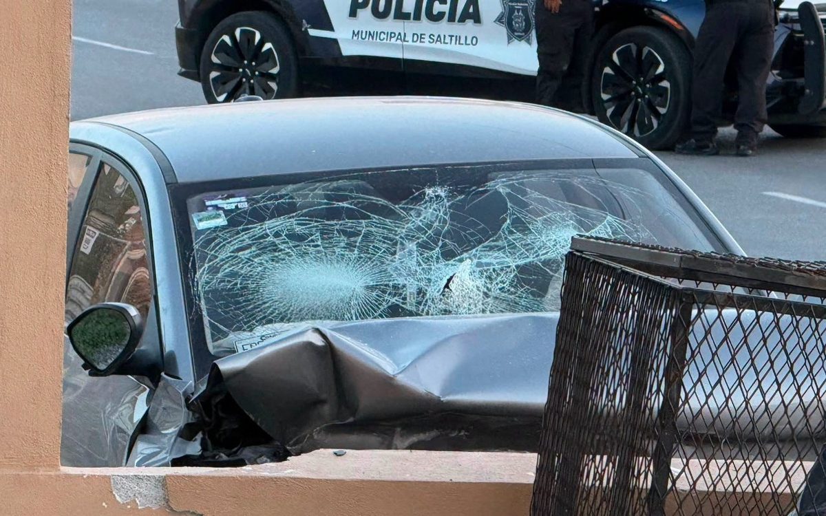 Fallece mujer tras impactarse en Farmacia