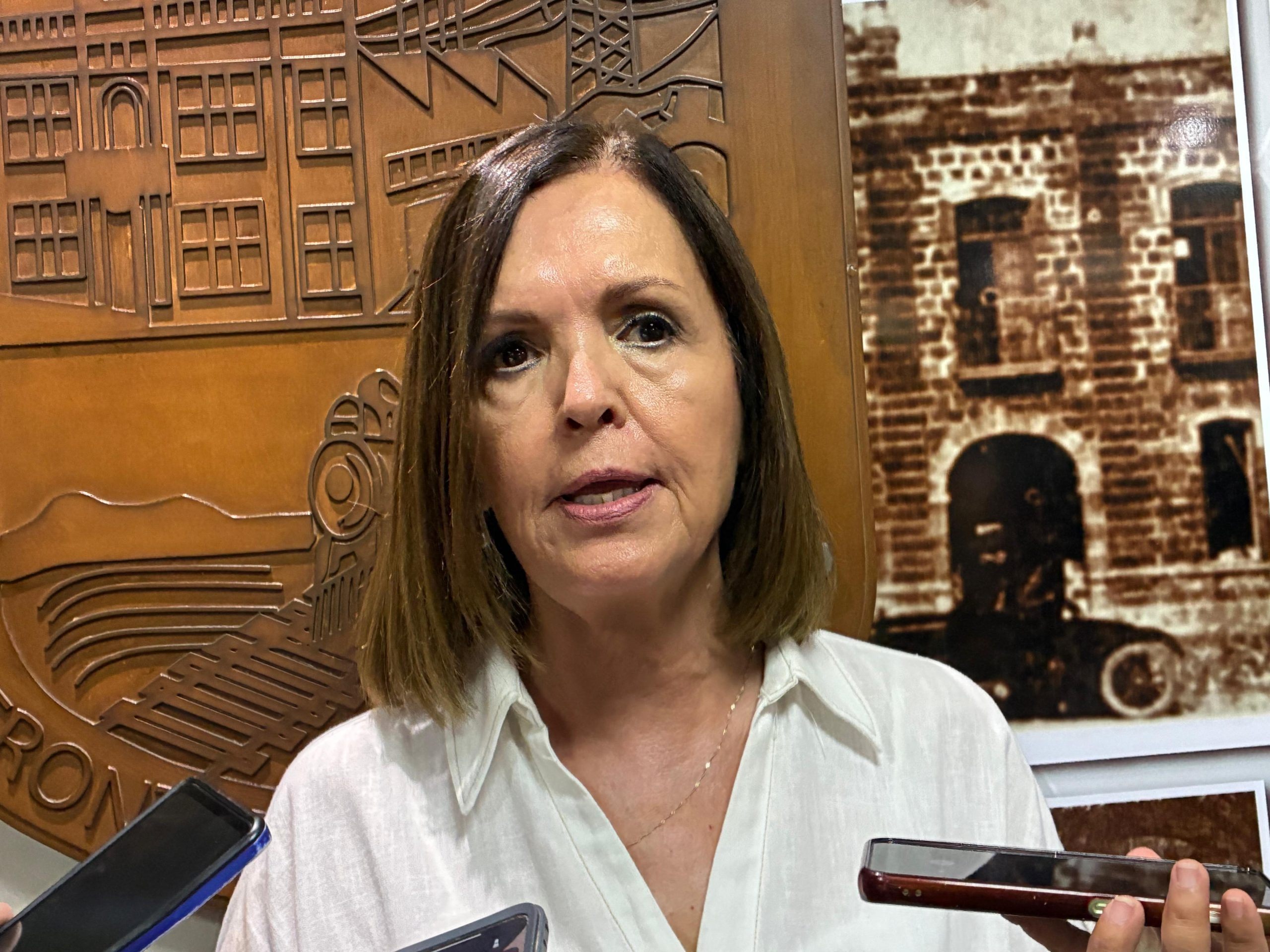 No descarta Sari Pérez nuevamente ser Alcaldesa